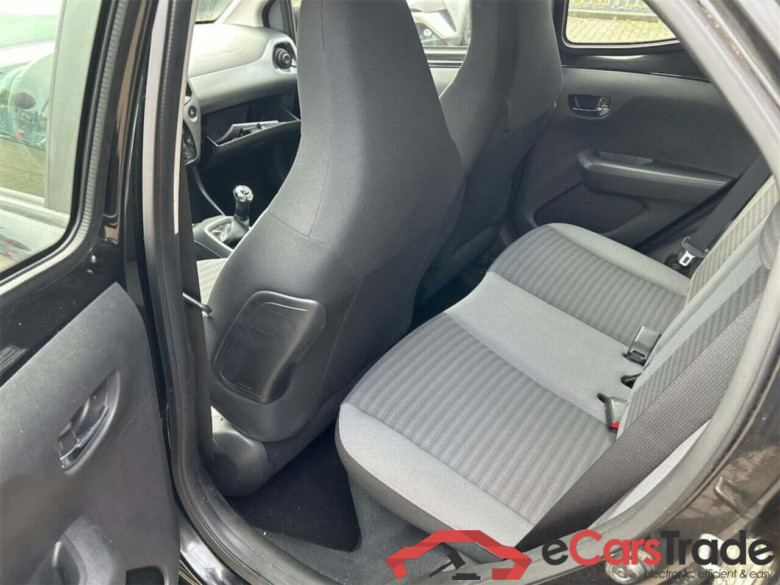 TOYOTA Aygo 1.0 VVT-i x-play limited #5