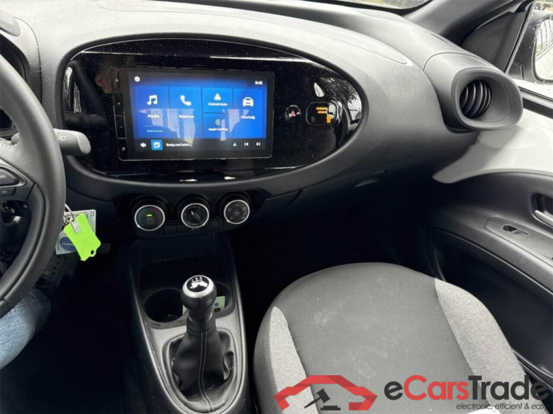 TOYOTA Aygo X 1.0 VVT-i MT Play #6