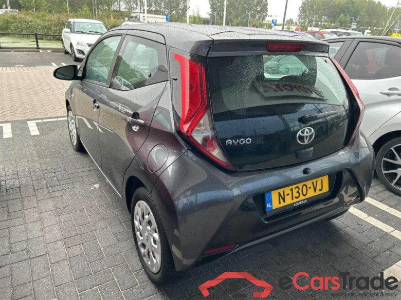 TOYOTA Aygo 1.0 VVT-i x-play #3