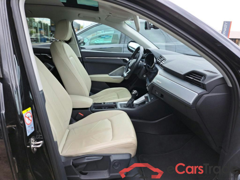 AUDI - AUD Q3 45 TFSI e 245PK S-Tronic Pack Platinum With Heated Seats & LED & APS Front & Rear & Surround Cameras & Pano Roof  * HYBRID * #3