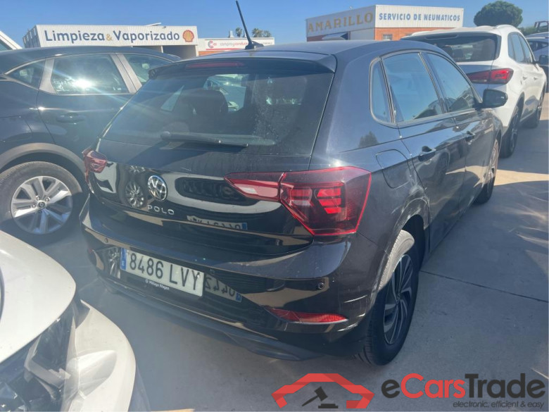 VOLKSWAGEN Polo / 2021 / 5P / berlina con portón Life 1.0 TSI 70kW (95CV) #2