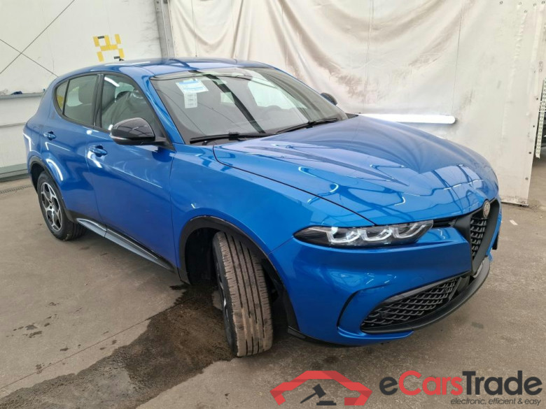 ALFA ROMEO Tonale / 2022 / 5P / SUV 1.5T Hybrid 130 TCT7 Sprint #4