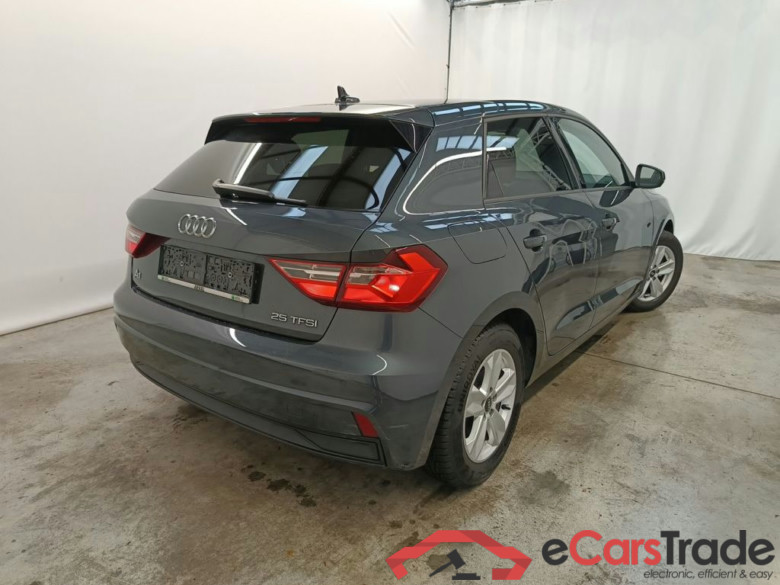 Audi A1 Sportback 1.0 25 TFSI 70kW S tronic Business Ed. 5d #2