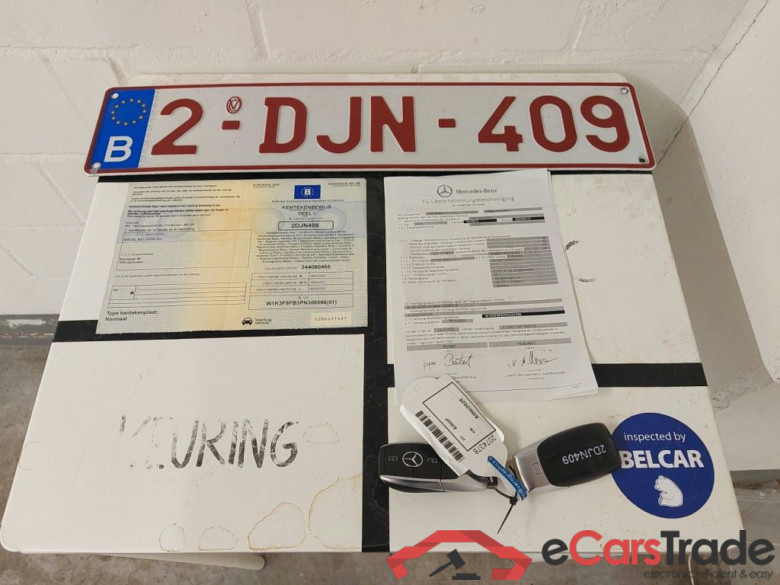 Mercedes-Benz A-Klasse A 250 e Luxury Line 5d #4