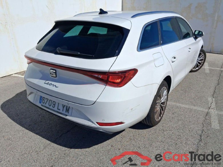 SEAT Nuevo León / 2020 / 5P / familiar SP 1.5 eTSI 110kW DSG S&S Xcellence Go L #2