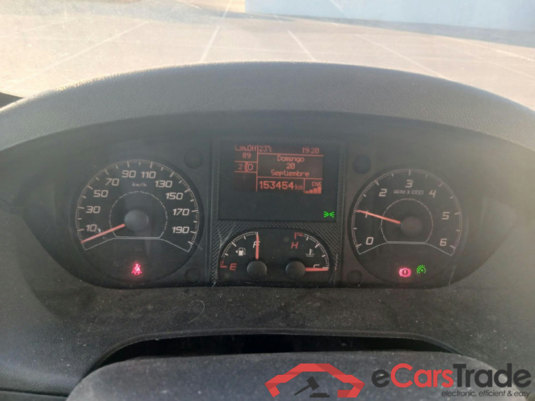FIAT Ducato / 2014 / 4P / furgón Furgón 35 Medio 100kW Natural Power #4