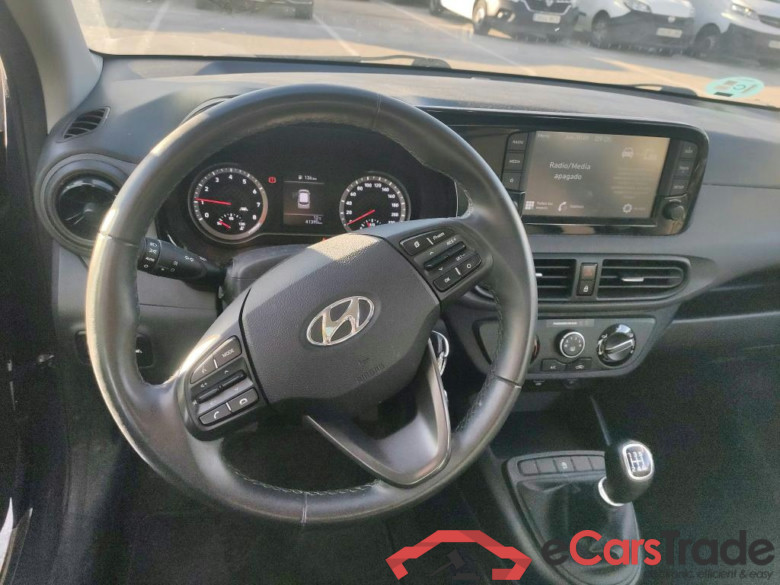 HYUNDAI i10 / 2020 / 5P / berlina con portón 1.0 Klass #3