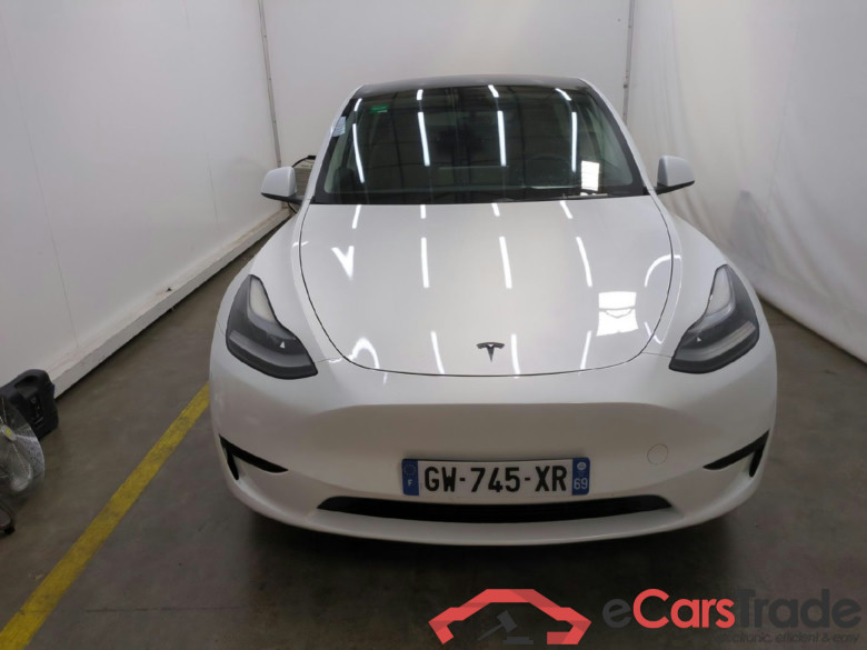 TESLA Model Y / 2021 / 5P / SUV RWD #3