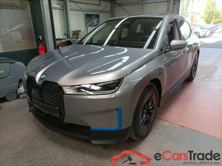BMW iX  #2