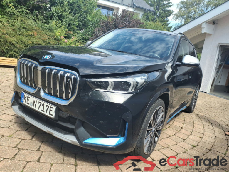 BMW iX1  #2