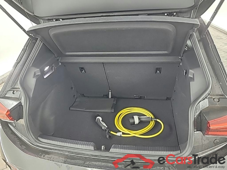 CUPRA Born 58kWh 150kW Essent.+Winterpack KPMG Edition 5D #5