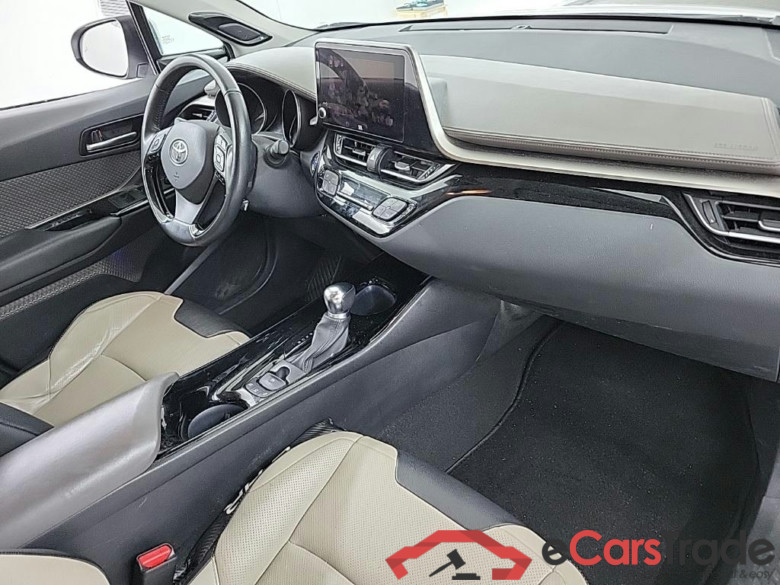TOYOTA C-HR 1.8 Hybrid Executive automaat 5D 90kW #6