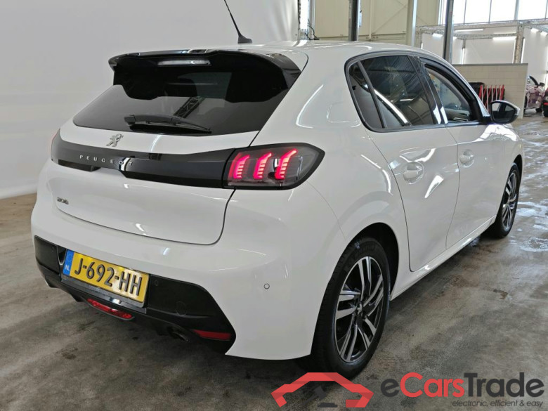 Peugeot 208 Allure Hybrid 100 e-DCS6 5d #2