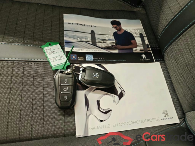 Peugeot 208 Allure Hybrid 100 e-DCS6 5d #4