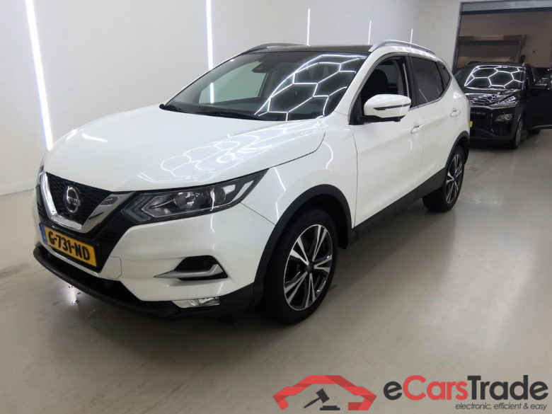 Nissan Qashqai 1.3i DIG-T N-Connecta Pano LED Navi KeylessGo Klima PDC ...
