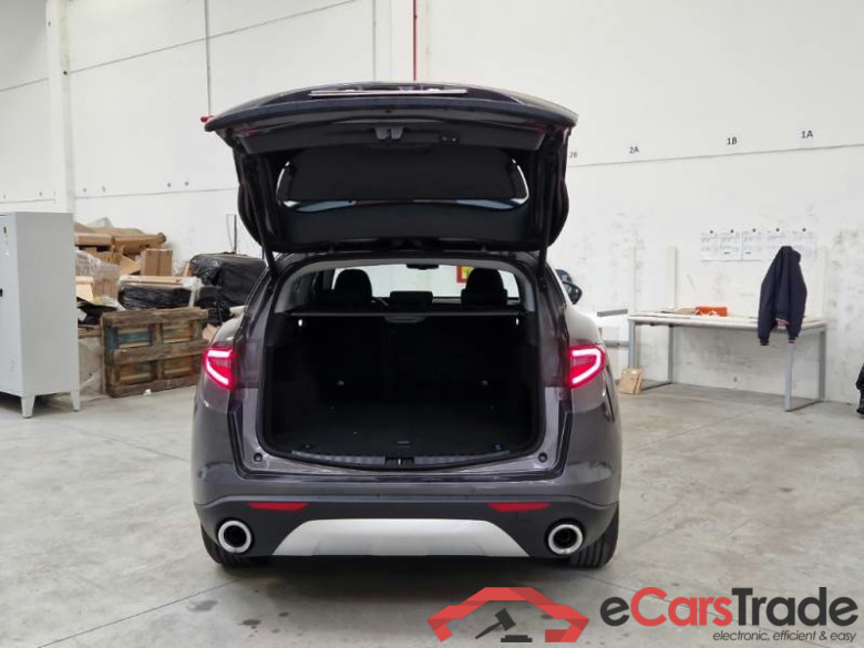 ALFA ROMEO STELVIO / 2017 / 5P / SUV 2.2 TURBO DIESEL 160CV BUSINESS AT8 RWD #5