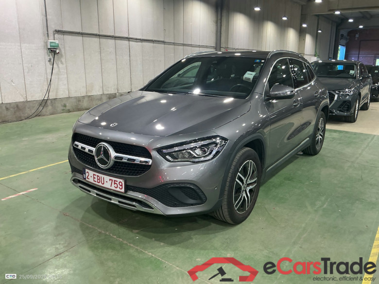 MERCEDES-BENZ GLA 1.3 GLA 250 E DCT LUXURY LINE