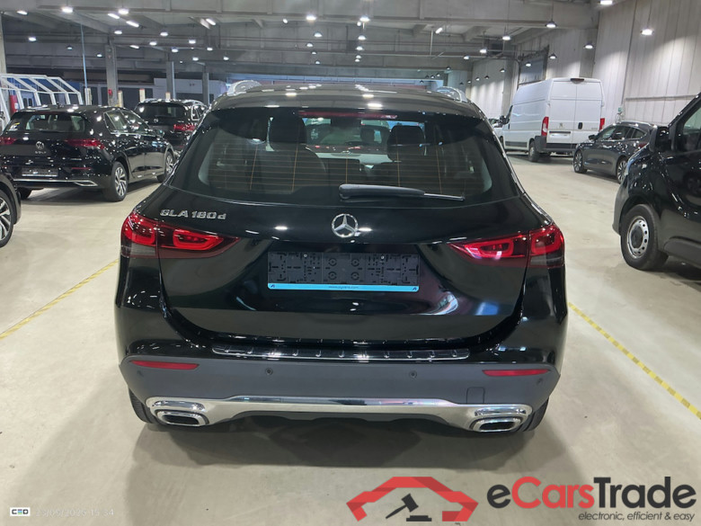 MERCEDES-BENZ GLA 2.0 GLA 180 D DCT BUSINESS SOLUTION #5