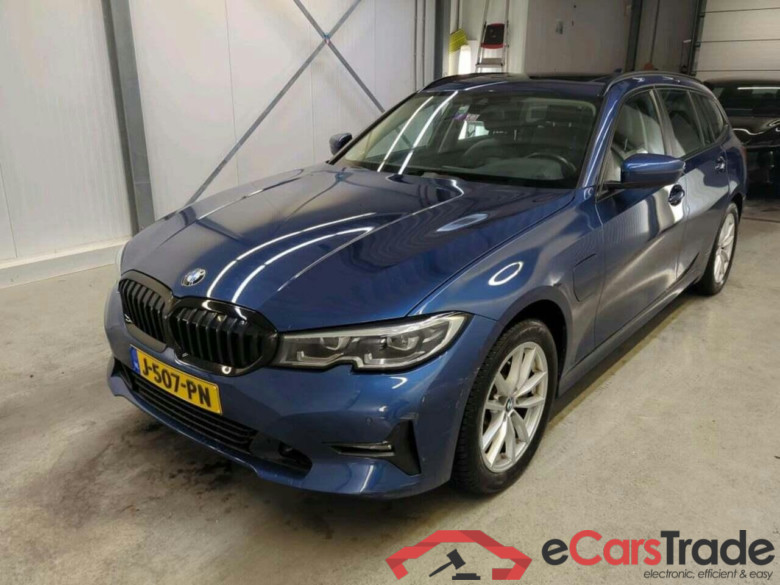 BMW 3-serie Touring 330e eDrive Edition #1