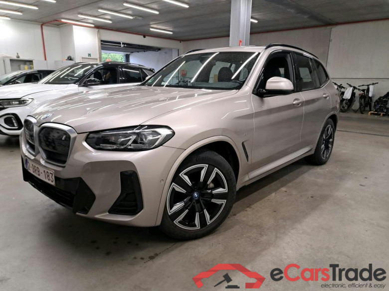 BMW I - BMW IX3 286PK With Climatic & Navigation & Electric Heated Seats & Cruise Control & Pano Roof & Removable Towing Hook * ELECTRIC *