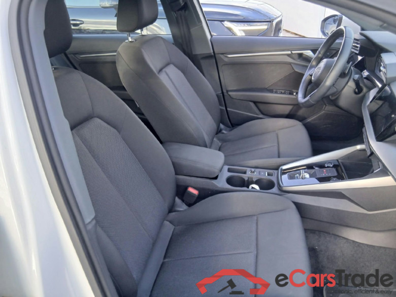 AUDI A3 / 2020 / 5P / berlina con portón Sportback Advanced 30 TDI 85kW S tronic #6