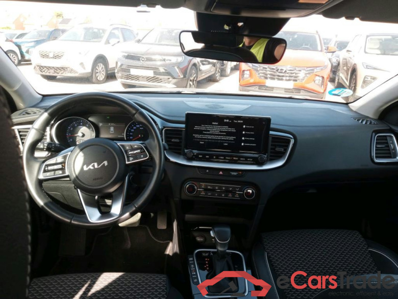 KIA XCeed / 2019 / 5P / todoterreno 1.5 MHEV Tech 118kW (160CV) DCT #3