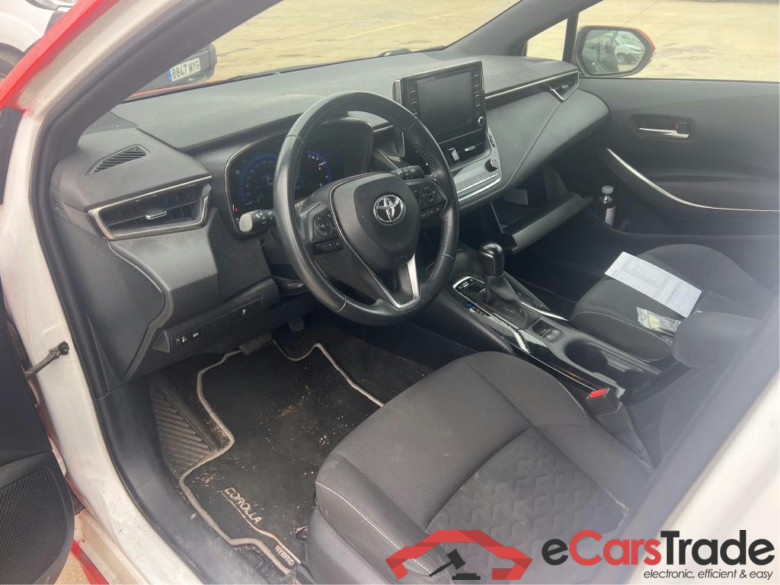 TOYOTA Corolla / 2019 / 5P / berlina con portón 1.8 125H ACTIVE TECH E-CVT #3