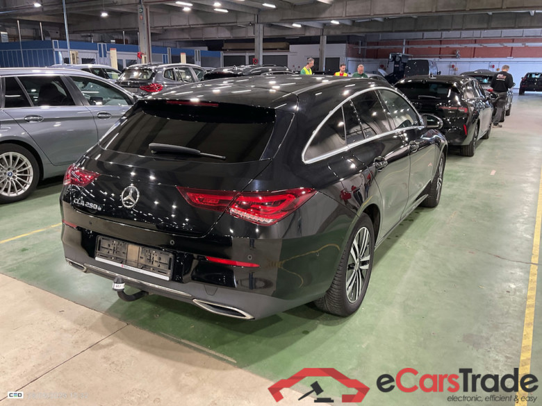 MERCEDES-BENZ CLA - Klasse 1.3 CLA 250 E BUSINESS SOLUTION DCT #4