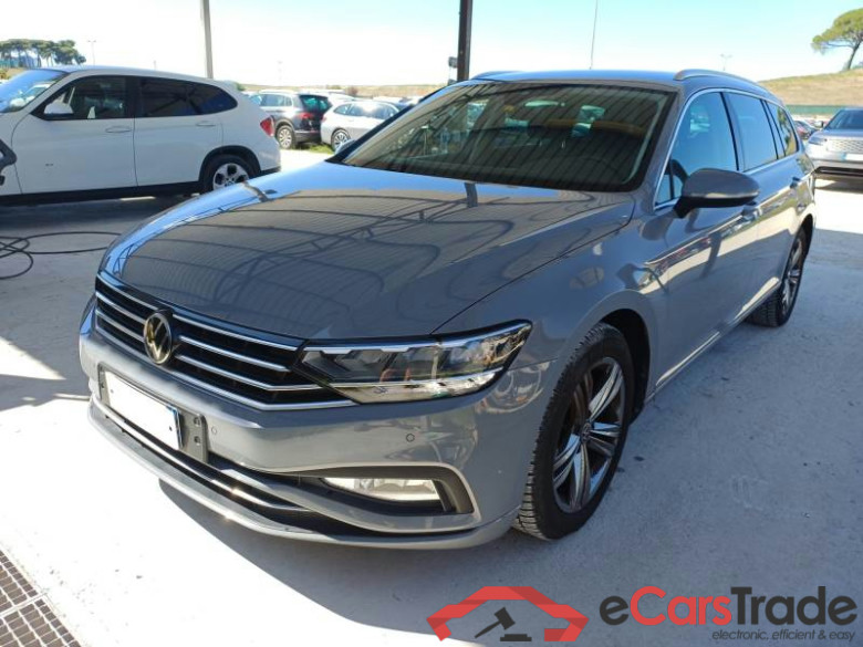 VOLKSWAGEN PASSAT / 2019 / 5P / STATION WAGON VAR. 2.0TDI SCR EVO 110KW BUSINESS DSG #1