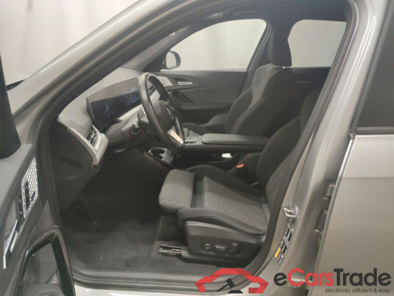 BMW iX1 xDrive30 (200kW) 5d #3