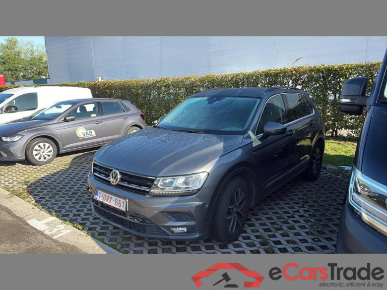 VOLKSWAGEN Tiguan ComfortLine #2