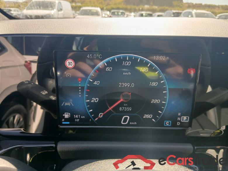MERCEDES-BENZ GLA / 2020 / 5P / todoterreno GLA 200 #4