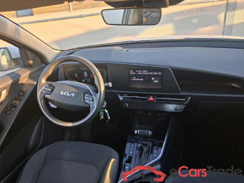 KIA Niro / 2022 / 5P / crossover 1.6 GDi HEV 104kW (141CV) Concept #3