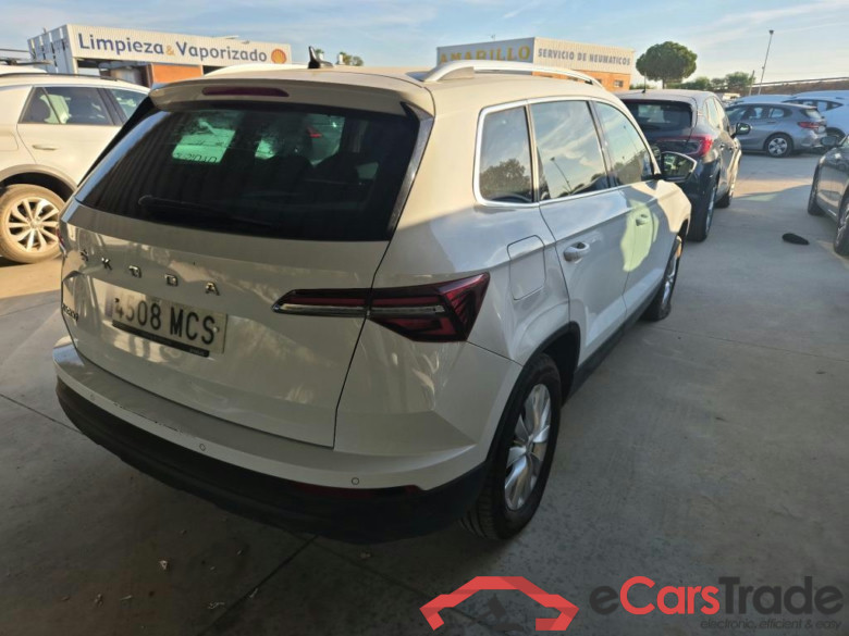 SKODA Karoq / 2021 / 5P / todoterreno 2.0 TDI 85kW (115CV) Ambition (AC) #2