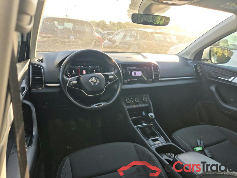 SKODA Karoq / 2021 / 5P / todoterreno 2.0 TDI 85kW (115CV) Ambition (AC) #3