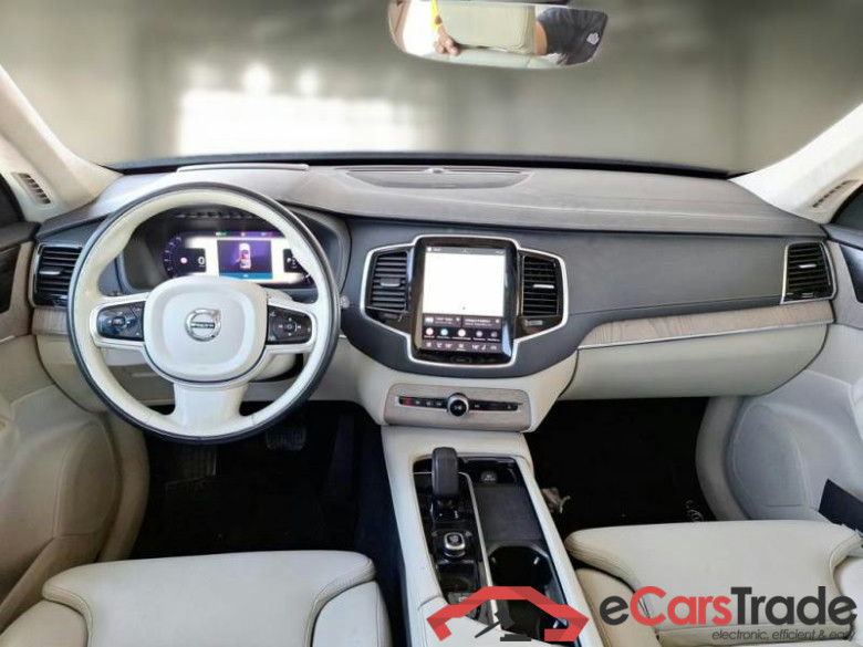 VOLVO XC90 / 2014 / 5P / SUV B5 D AWD automatico Ultimate Bright #3