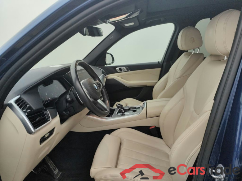 BMW X5 DIESEL - 2018 3.0 dAS 286 xDrive30 MHD AdBlue 5d 7PL.  //M-Sportkit (total options: 19,258 Ex.Vat) #3