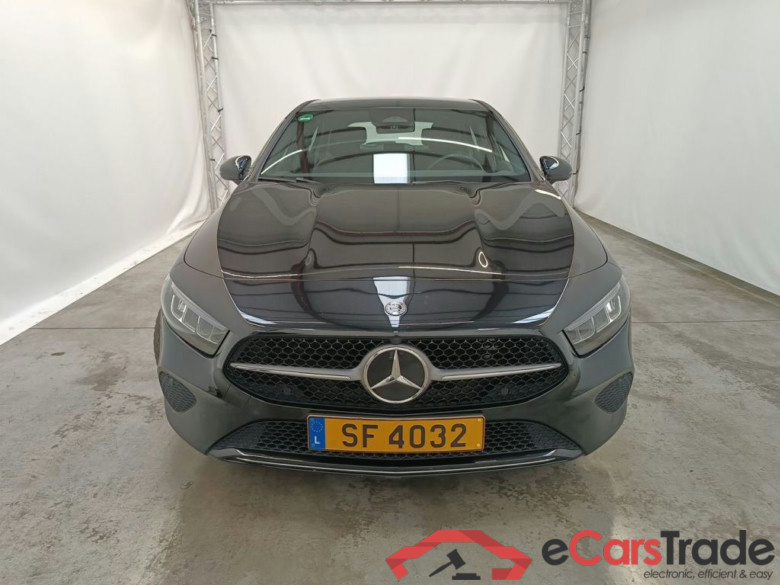 Mercedes-Benz Classe A A 180 Business Line 5d #5