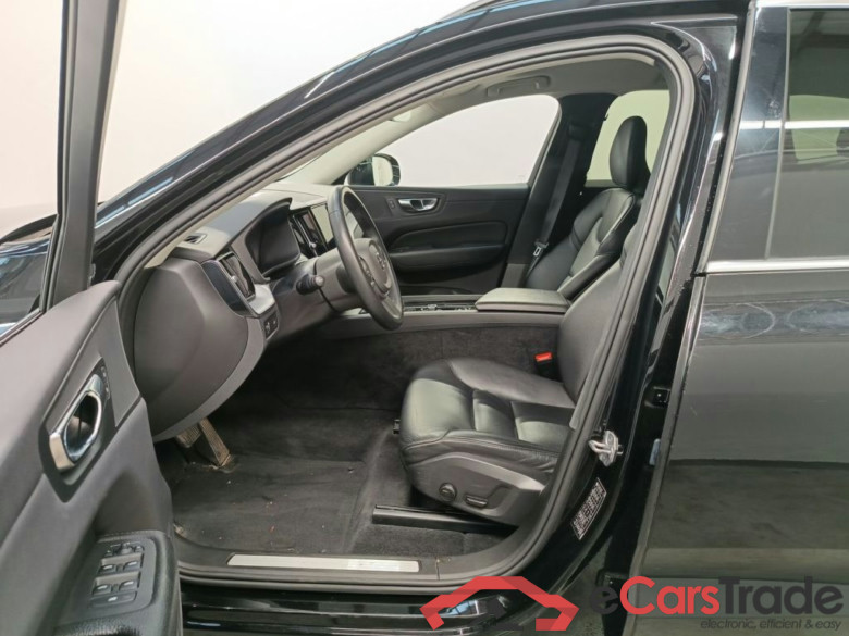 Volvo XC60 B4 P Momentum Pro Aut. 5d #3