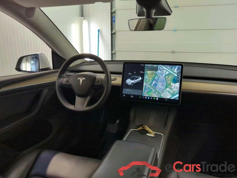 Tesla Model Y Long Range AWD 75kWh #3