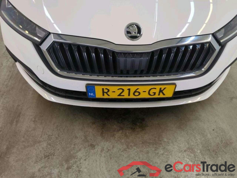 SKODA Octavia Combi 1.0 TSI Ambition #4