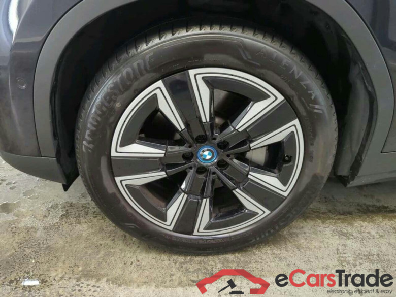 BMW iX3 Executive #6