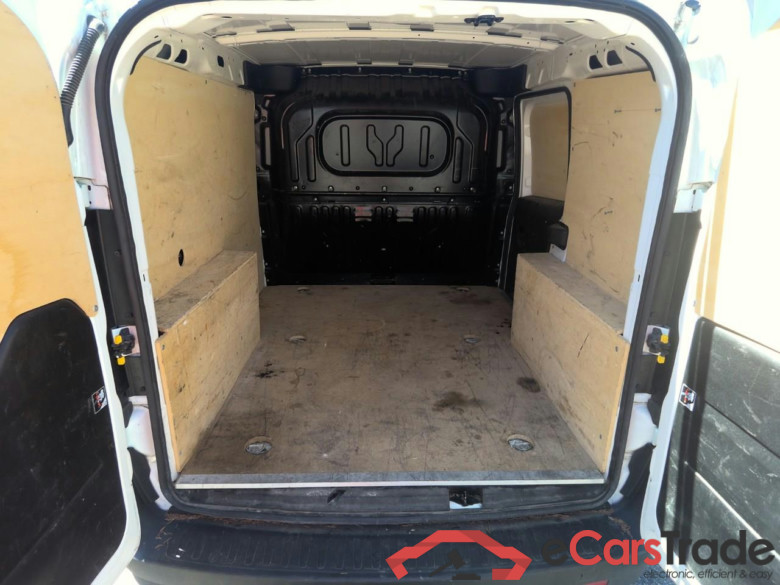DOBLO CARGO 1.6MJT 105 BUSINES #6