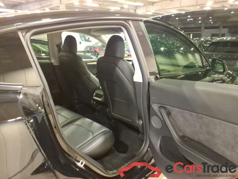 TESLA MODEL Y BEV AUTO RWD #5