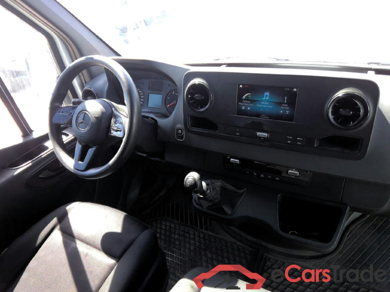 MERCEDES-BENZ Sprinter / 2018 / 4P / furgón 211 CDI MEDIO 3.0T T. ALTO TD #3