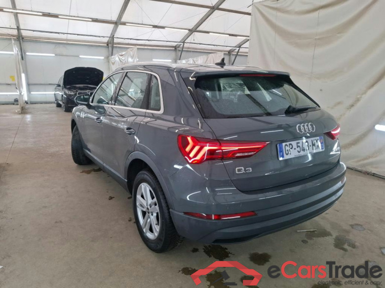 AUDI Q3 / 2018 / 5P / SUV 45 TFSI E 245 S TRONIC BUSINESS LINE #5