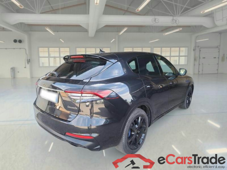 MASERATI LEVANTE / 2016 / 5P / SUV 2.0 330CV 48V MHEV GT Q4 AUTO #2