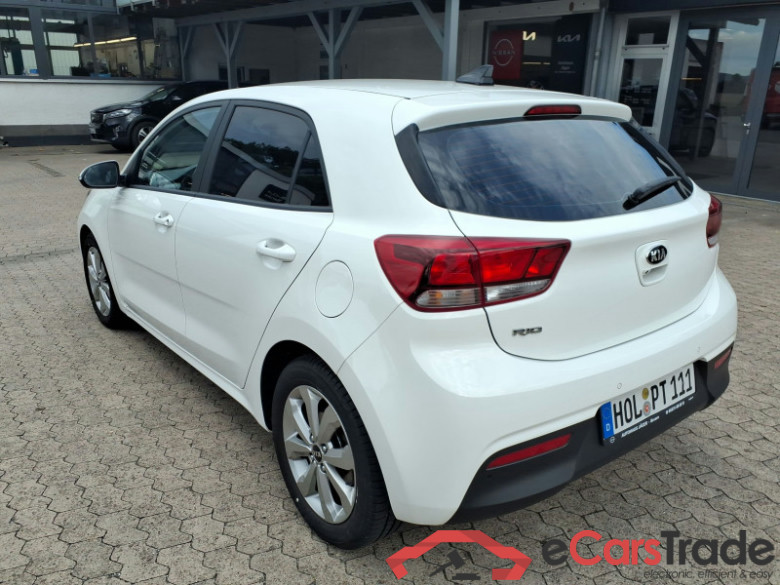 KIA Rio  #4