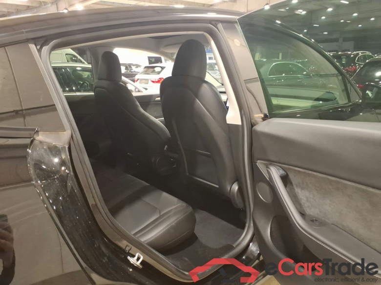 TESLA MODEL Y BEV AUTO RWD #5