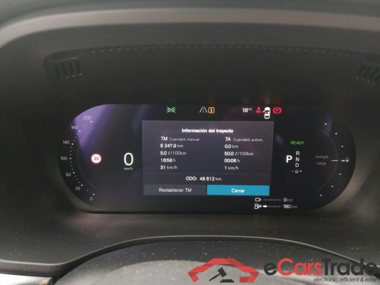 VOLVO XC60 / 2017 / 5P / todoterreno 2.0 T6 AWD Recharge Core Auto #4